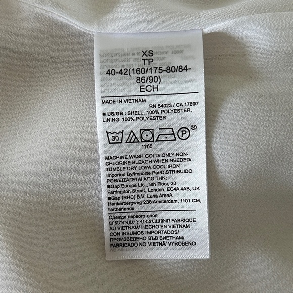 Banana Republic Square Neck Camisole White Chic Blouse Sleeveless Size XS - Picture 11 of 11